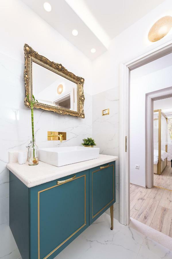Apartments Mediteraneo فيرسار المظهر الخارجي الصورة